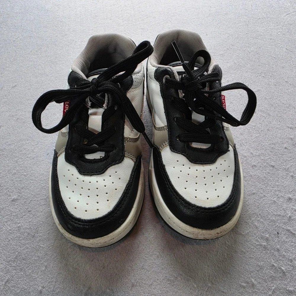 Levi's Kids Low Top Sneakers Black White Grey Size Boy Girl 10M Shoes